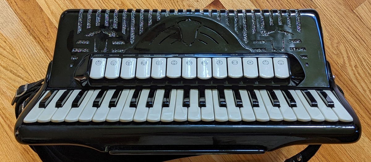 Bell 2520 Accordion