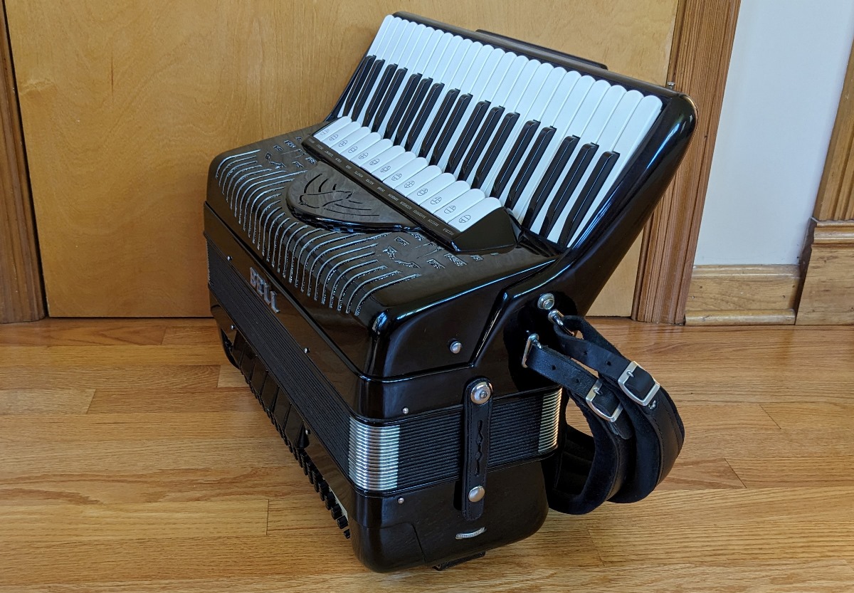 Bell 2520 Accordion