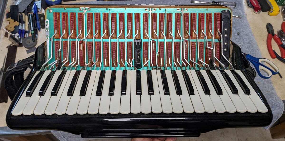 Bell 2520 Accordion