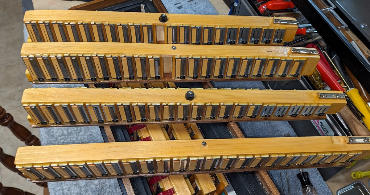 Bell 2520 Accordion