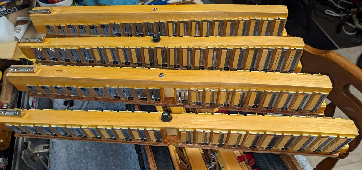 Bell 2520 Accordion