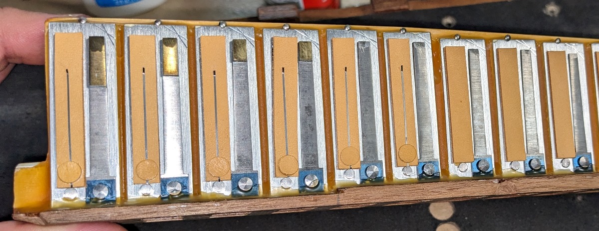 Bell 2520 Accordion
