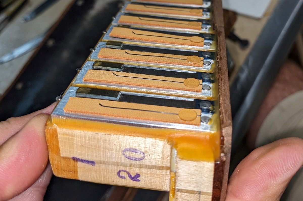 Bell 2520 Accordion