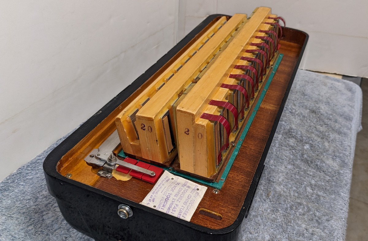 Bell 2520 Accordion