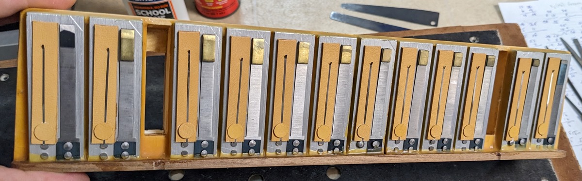 Bell 2520 Accordion