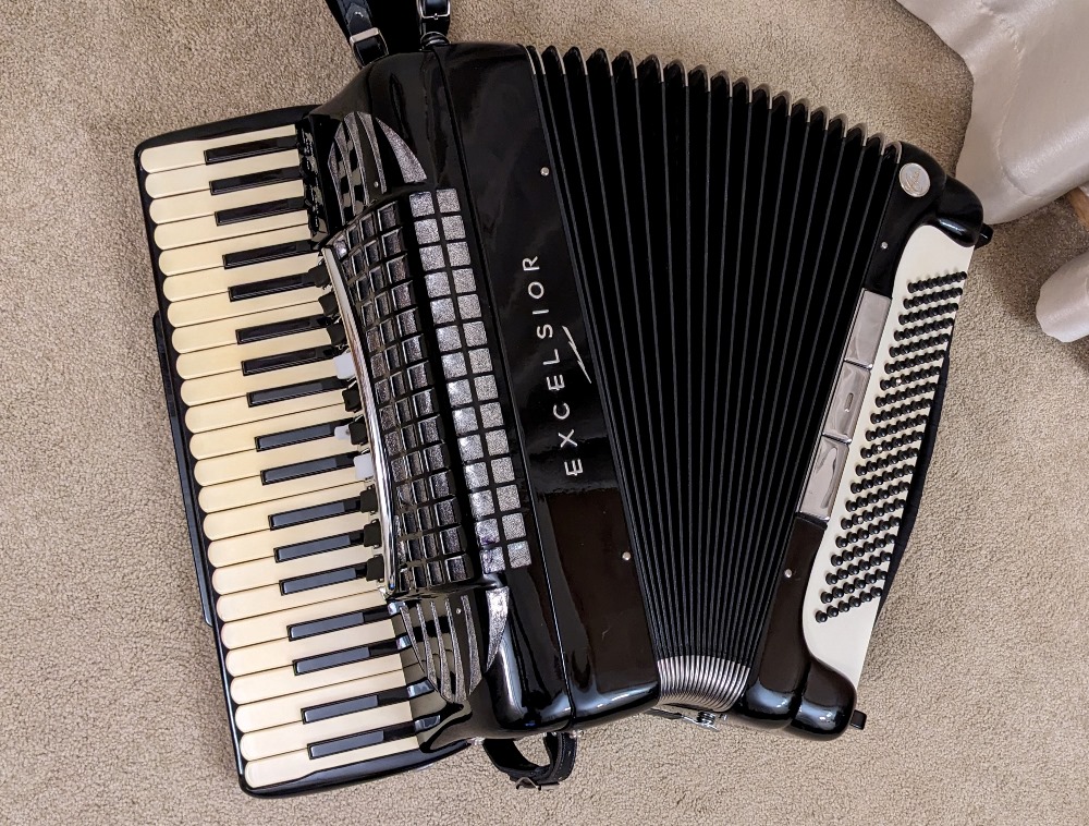 Excelsior Symphony Cassotto Accordion