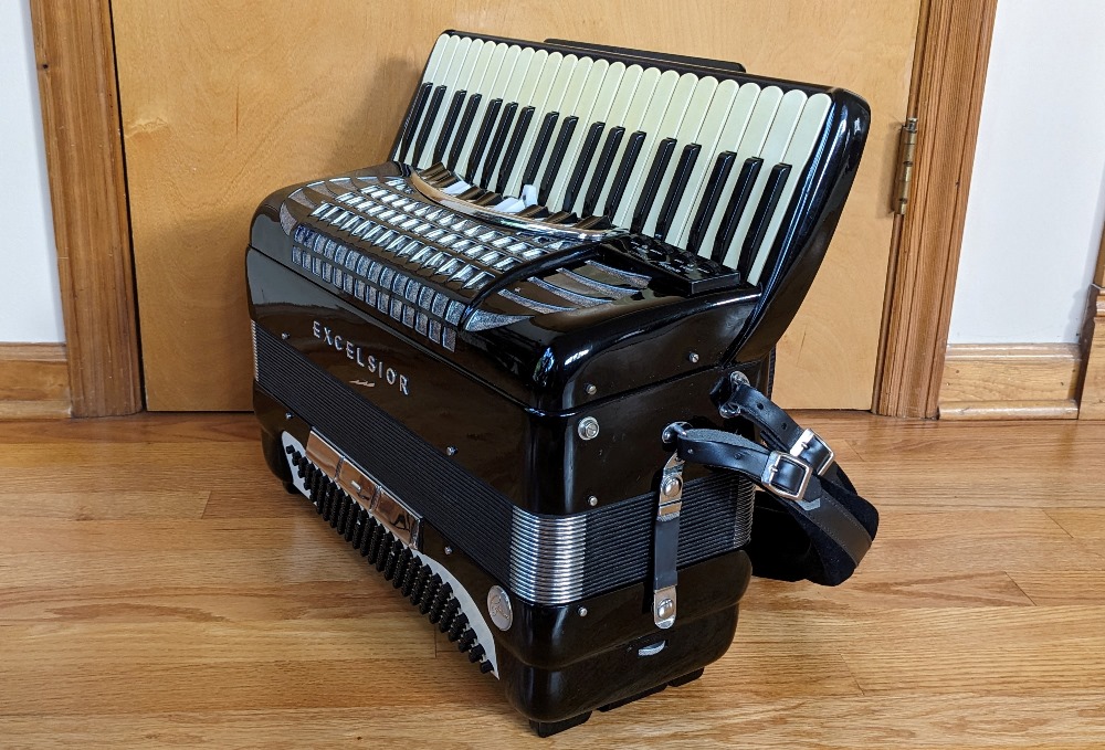 Excelsior Symphony Cassotto Accordion