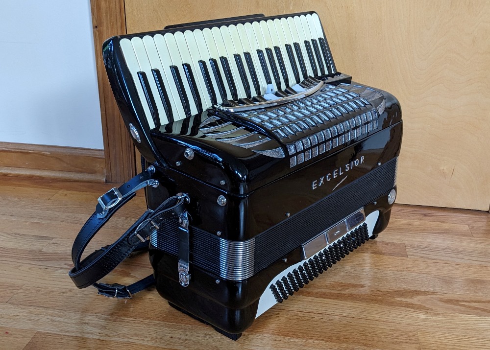 Excelsior Symphony Cassotto Accordion