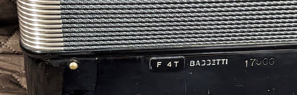 Giulietto F 4T Accordion