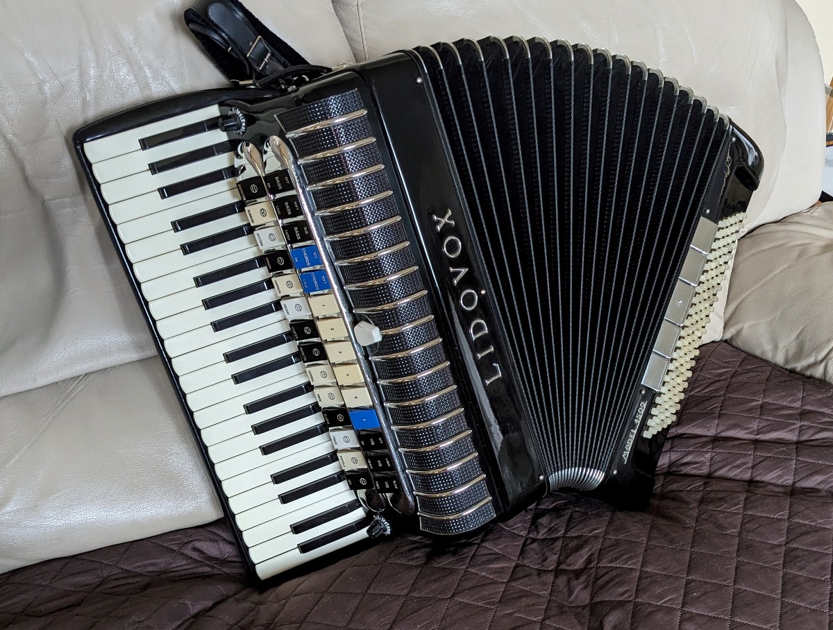 Lidovox Professional Accordion