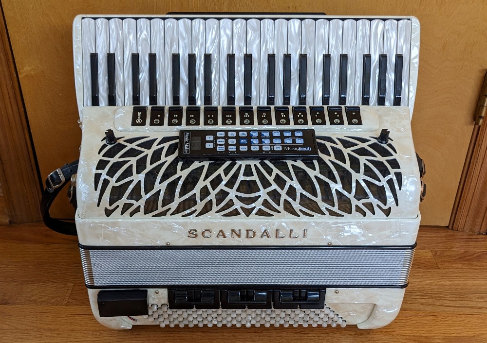 Scandalli Air IV Cassotto MIDI Accordion