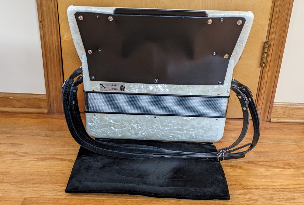 Scandalli Air IV Cassotto MIDI Accordion