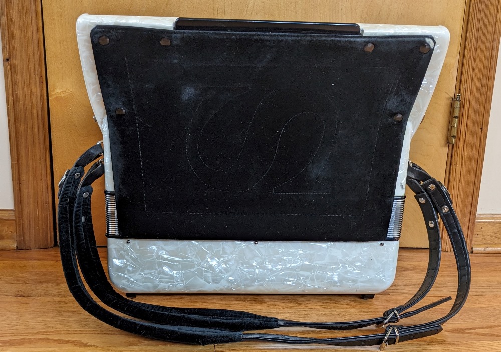 Scandalli Air IV Cassotto MIDI Accordion
