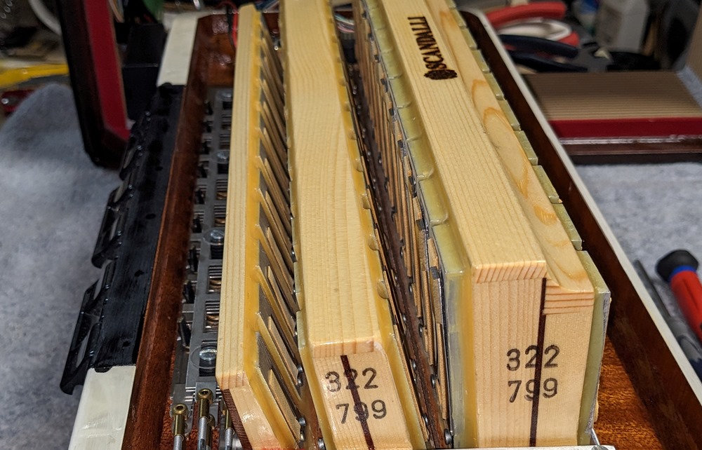 Scandalli Air IV Cassotto MIDI Accordion