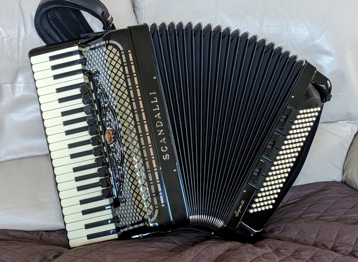 Scandalli Super VI Accordion