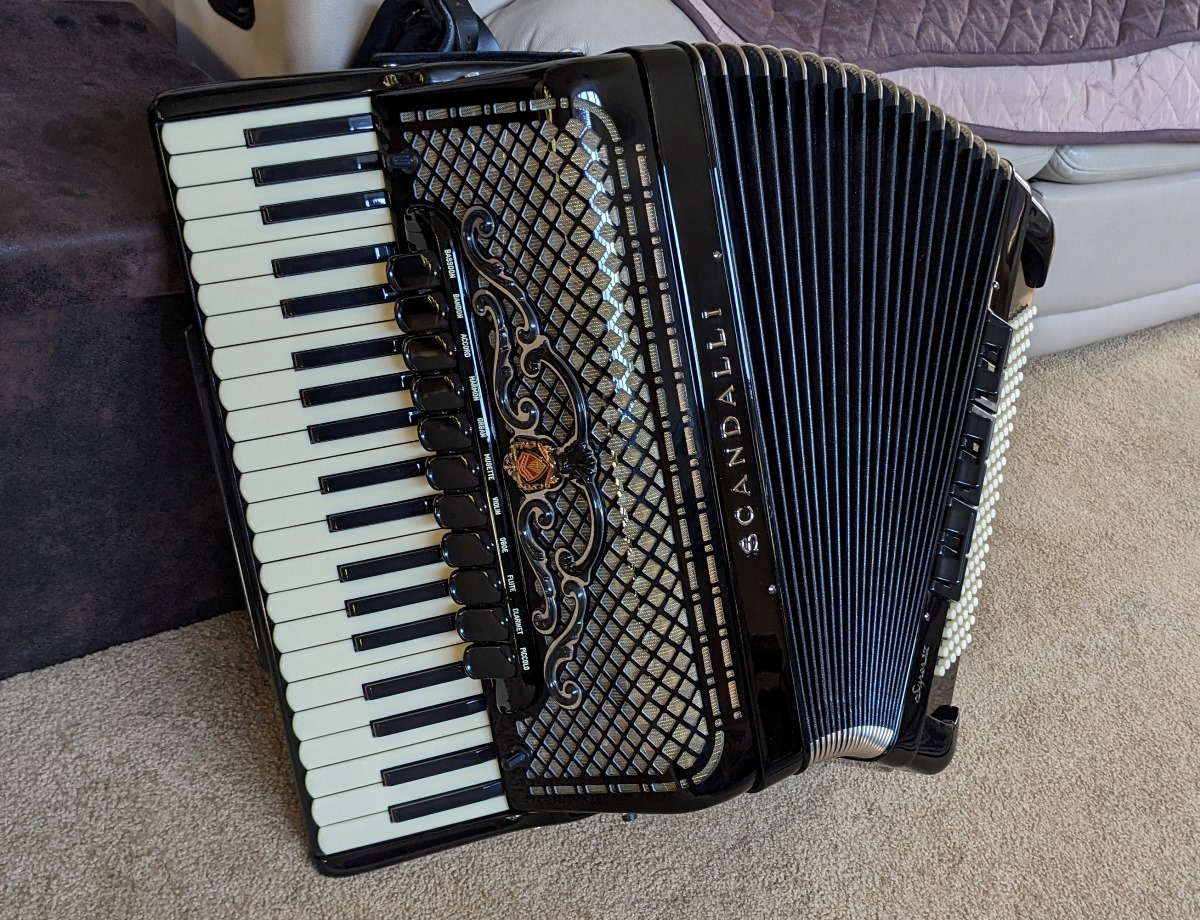 Scandalli Super VI Accordion