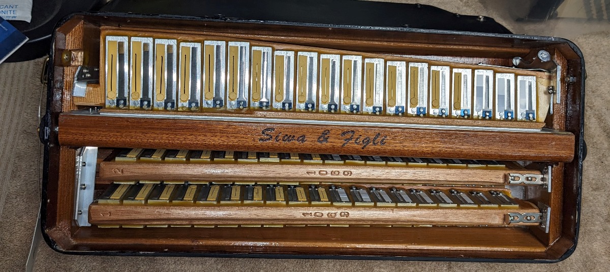 Siwa & Figli Cobra 37 Accordion