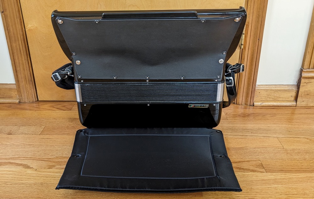 Siwa & Figli Black Star Reedless Accordion
