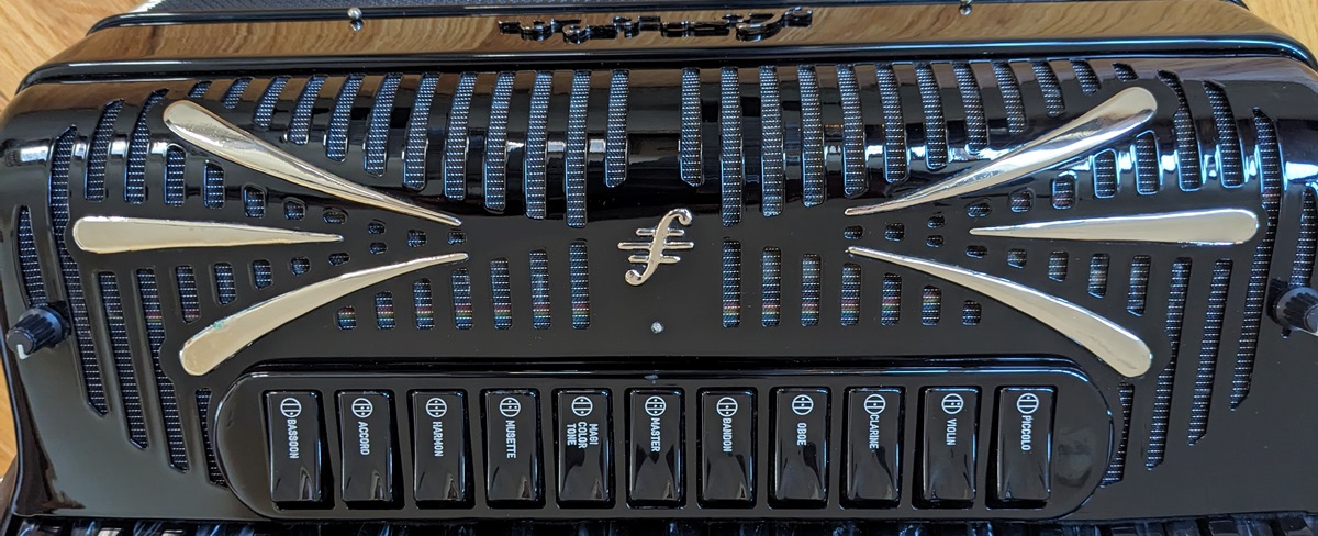Sonola SS20 Accordion