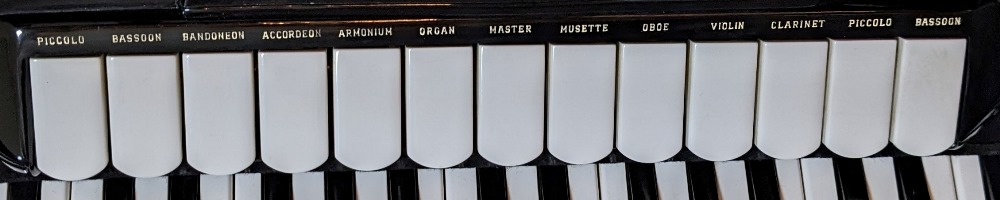 Bell 2520C Accordion