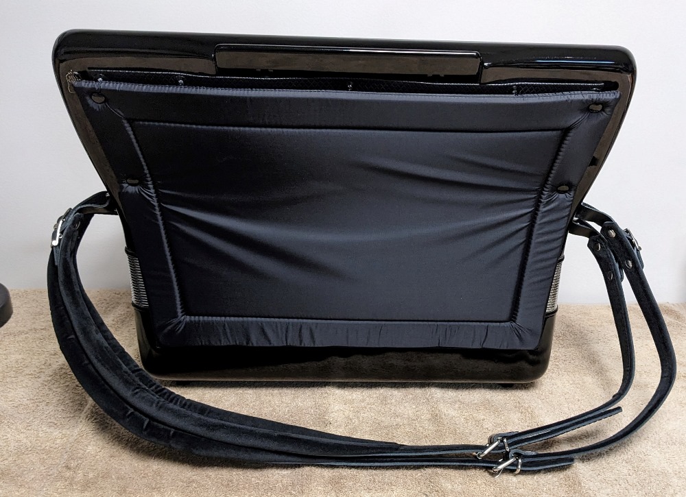 Bell 2520C Accordion