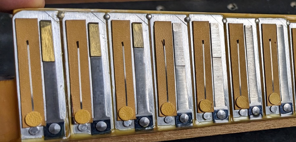Bell 2520C Accordion