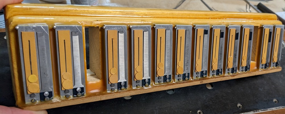 Bell 2520C Accordion