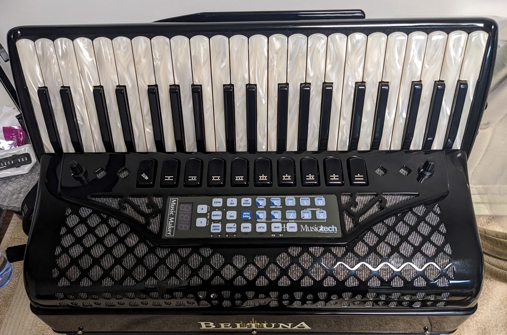 Beltuna Euro IV MIDI Accordion
