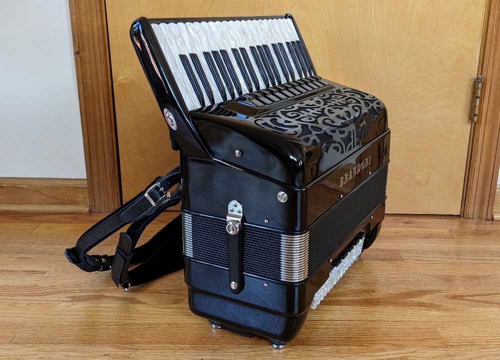 Brandoni 147L Compact Accordion