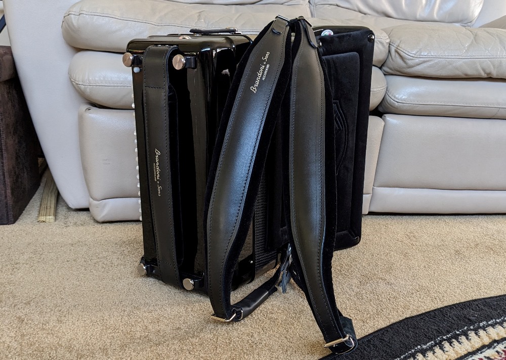 Brandoni 147L Compact Accordion