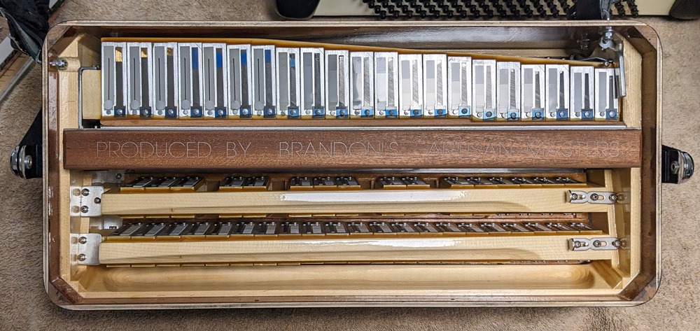 Brandoni 147L Compact Accordion