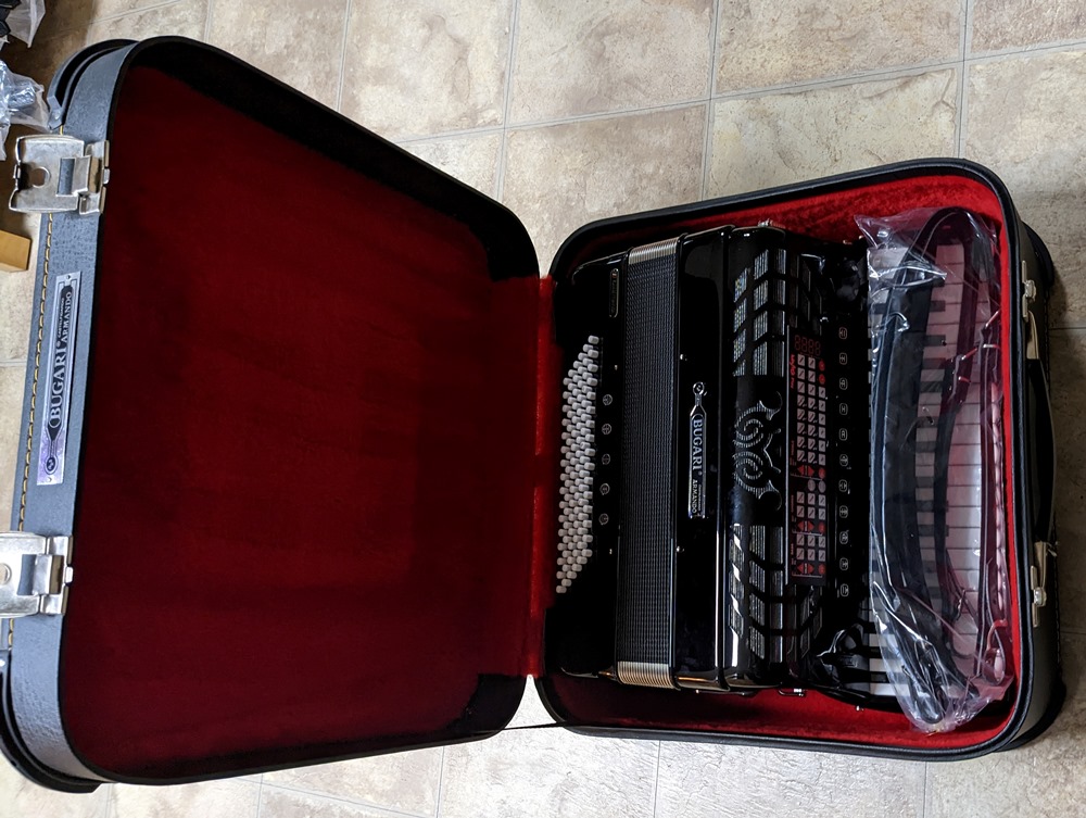 Bugari Championfisa Accordion