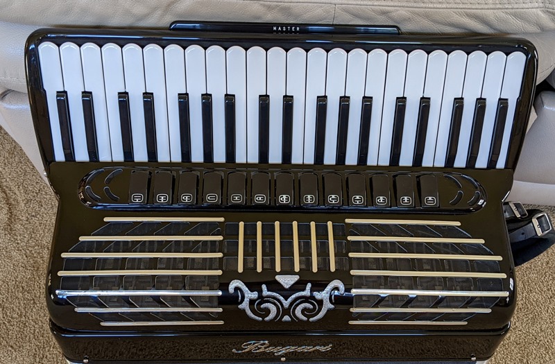 Bugari Silver Plus Accordion