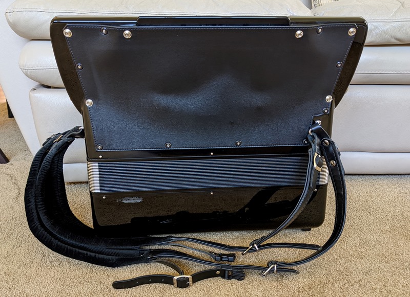Bugari Silver Plus Accordion