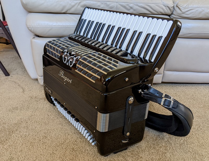 Bugari Silver Plus Accordion