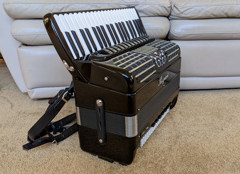 Bugari Silver Plus Accordion
