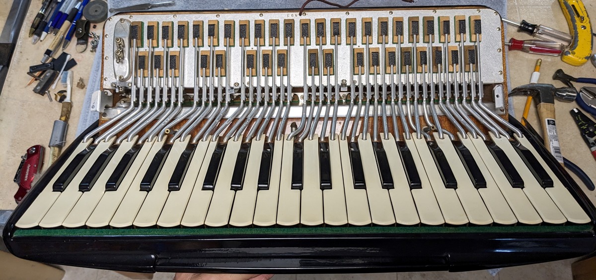 Crucianelli (Pancordion) Tone Chamber Accordion