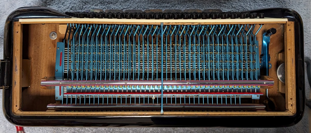 Crucianelli (Pancordion) Tone Chamber Accordion