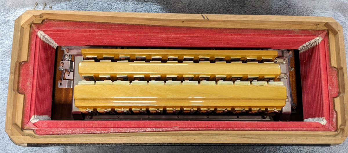 Crucianelli (Pancordion) Tone Chamber Accordion