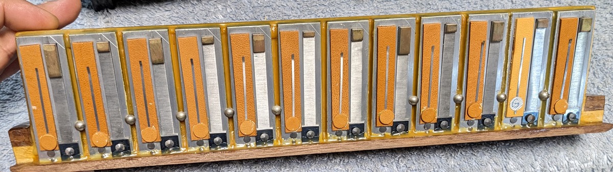 Crucianelli (Pancordion) Tone Chamber Accordion