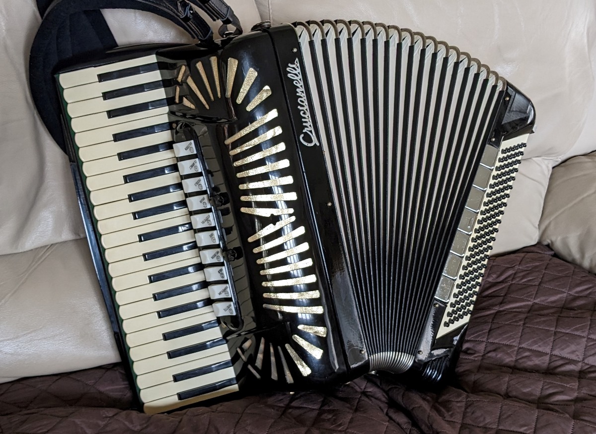 Crucianelli (Pancordion) Tone Chamber Accordion