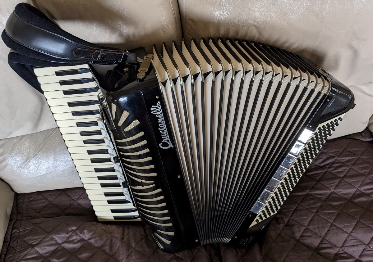 Crucianelli (Pancordion) Tone Chamber Accordion
