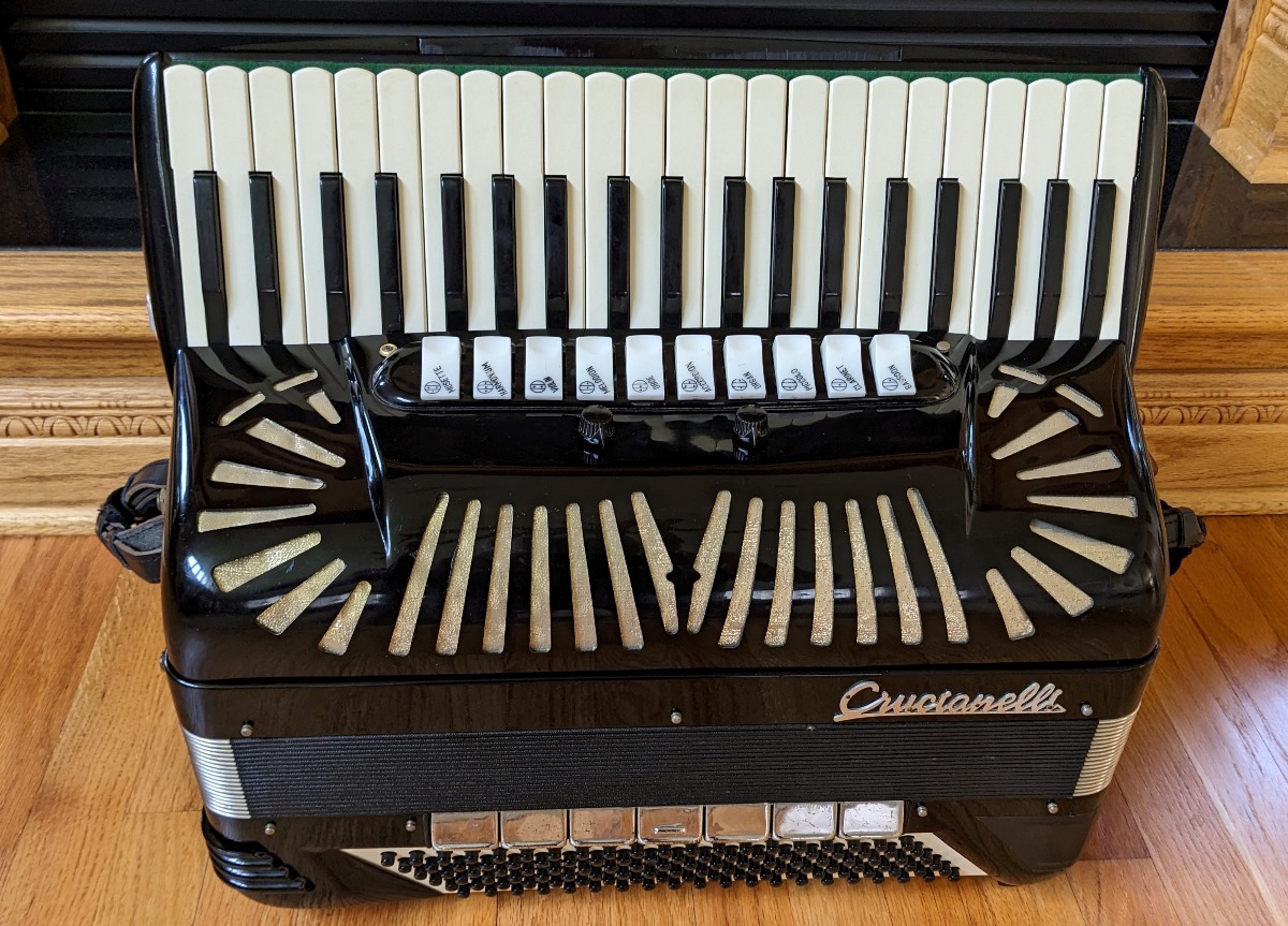 Crucianelli (Pancordion) Tone Chamber Accordion