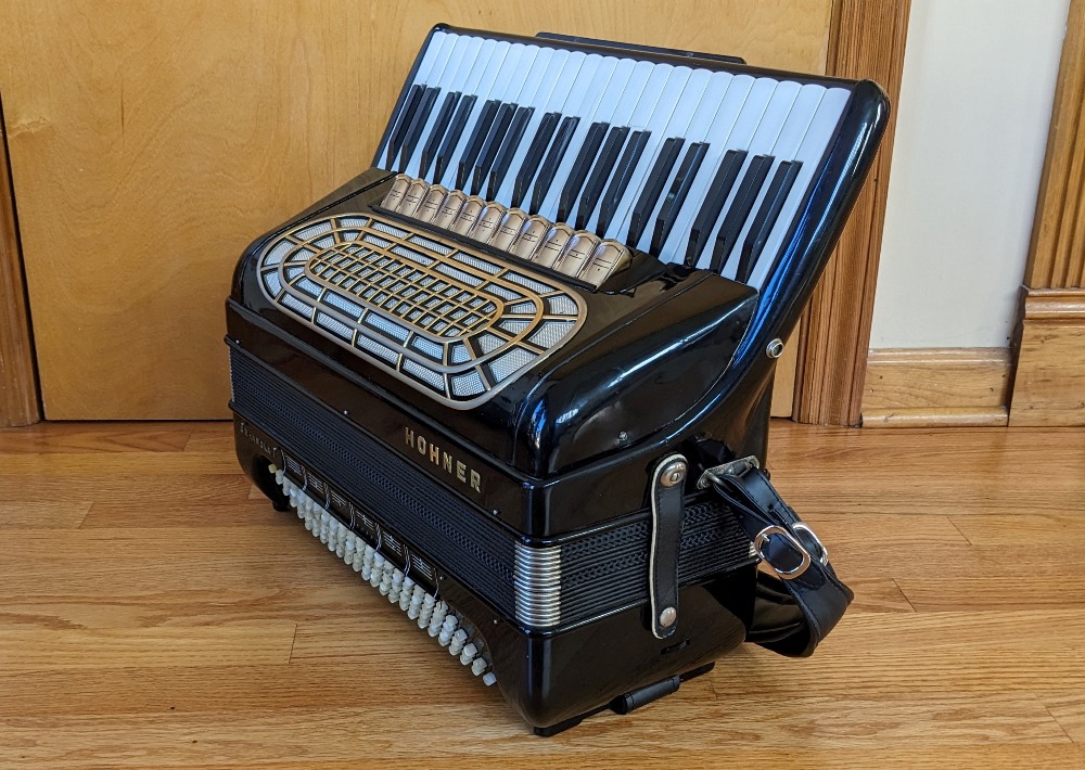 Hohner Organola Accordion