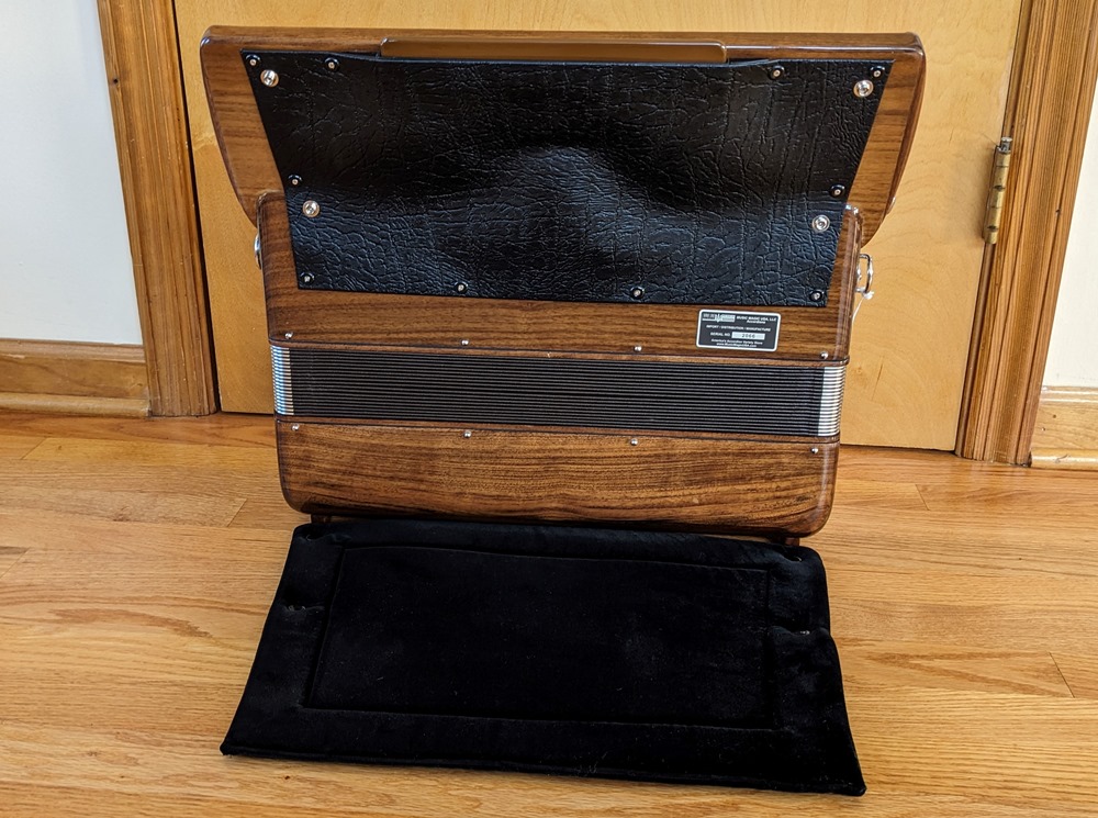 Ottavianelli Artist Walnut Accordion