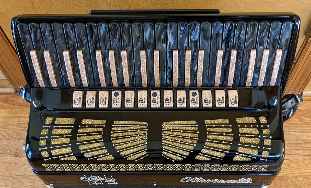 Ottavianelli Golden Pearl MIDI Accordion