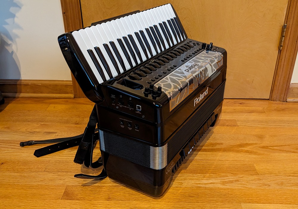 Roland FR-8x Accordion