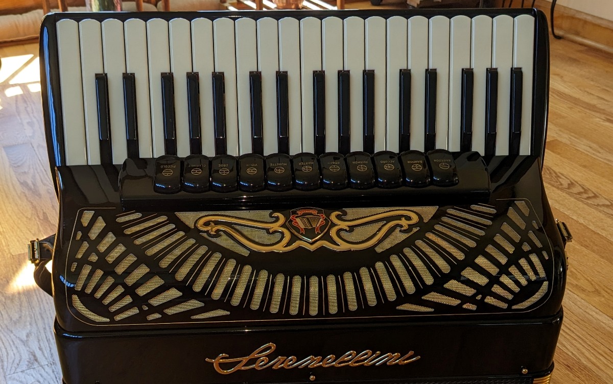 Serenellini Regina Gold Cassotto Accordion