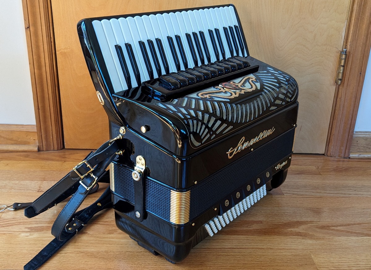 Serenellini Regina Gold Cassotto Accordion