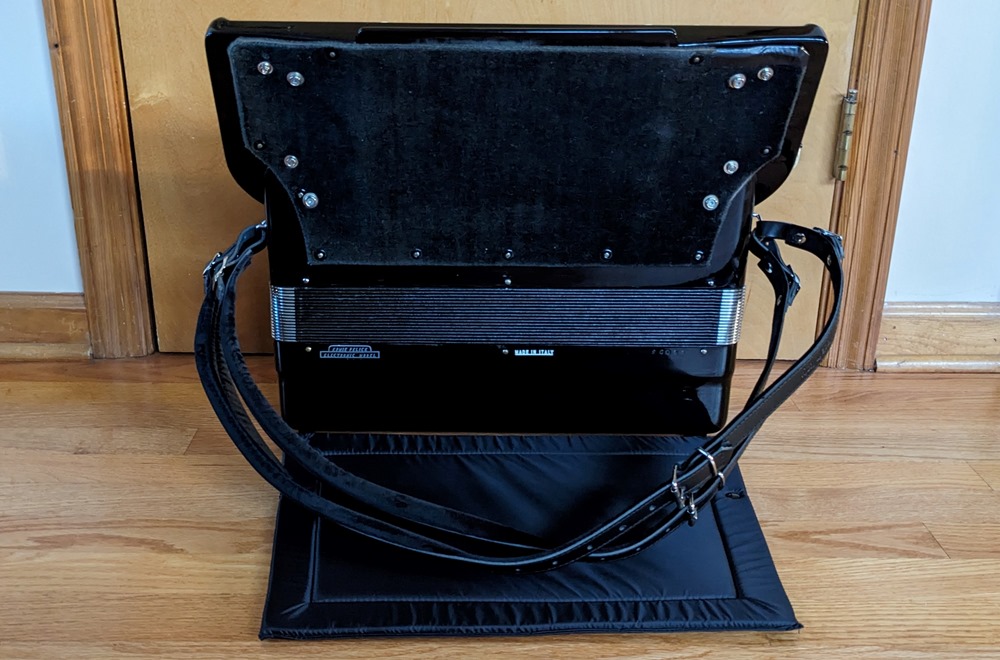 Sonola SS4 Accordion